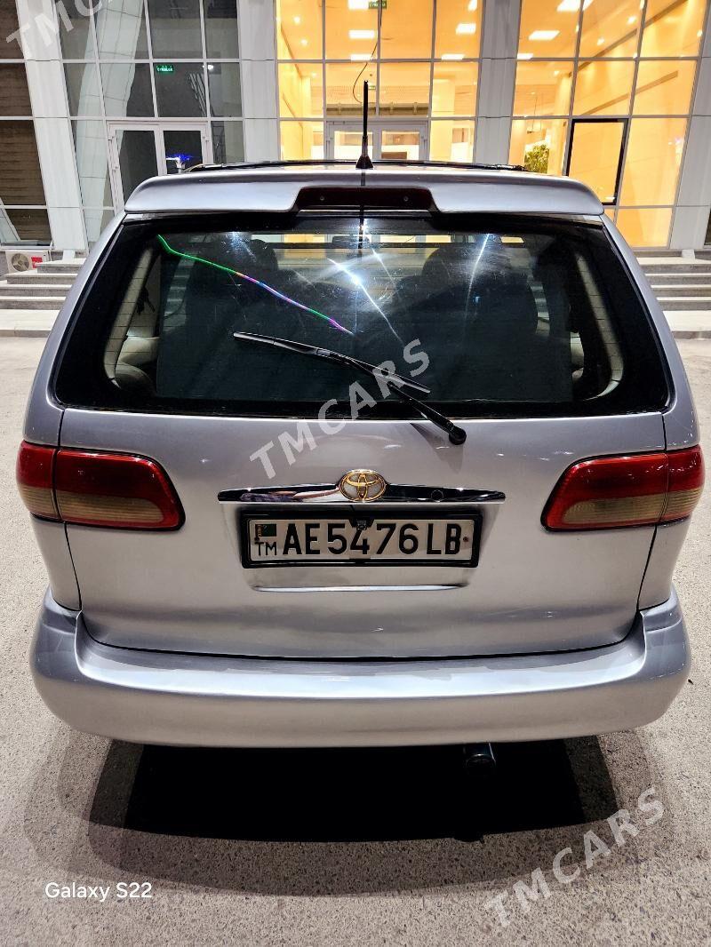 Toyota Sienna 2001 - 140 000 TMT - Туркменабат - img 2