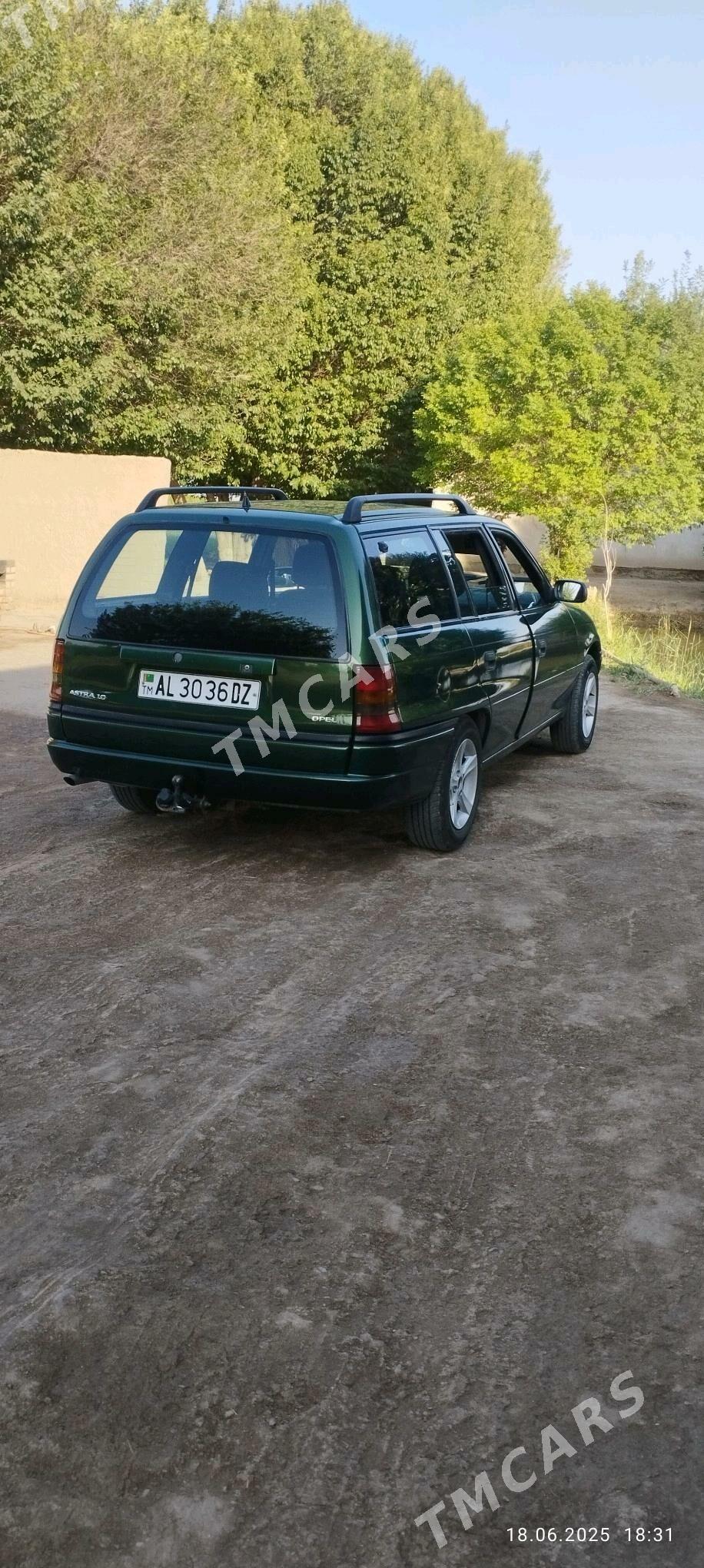 Opel Astra 1996 - 50 000 TMT - Болдумсаз - img 2