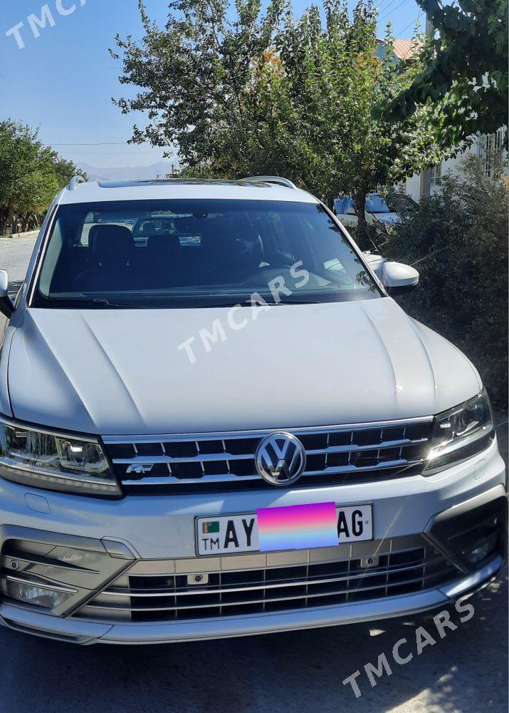 Volkswagen Tiguan 2018 - 550 000 TMT - Бедев - img 2