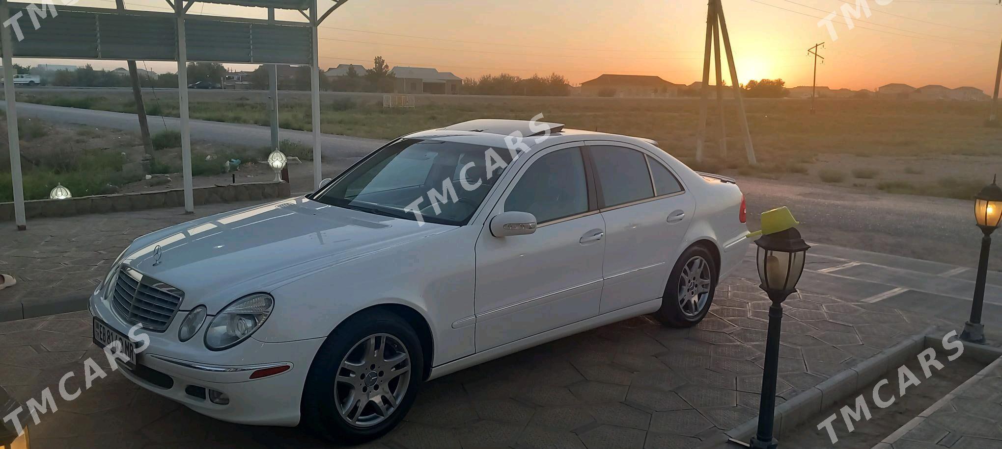 Mercedes-Benz E320 2002 - 140 000 TMT - Мары - img 10