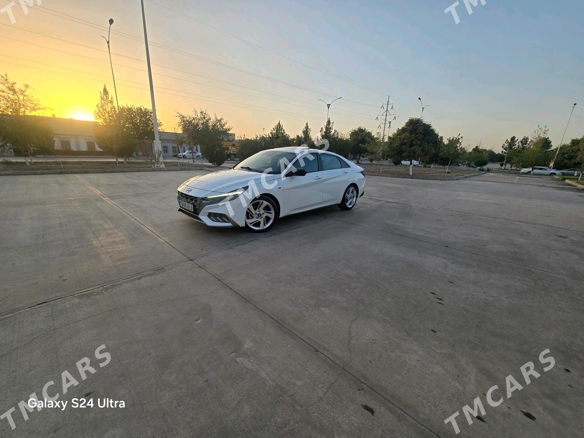 Hyundai Elantra 2021 - 310 000 TMT - Türkmenabat - img 7