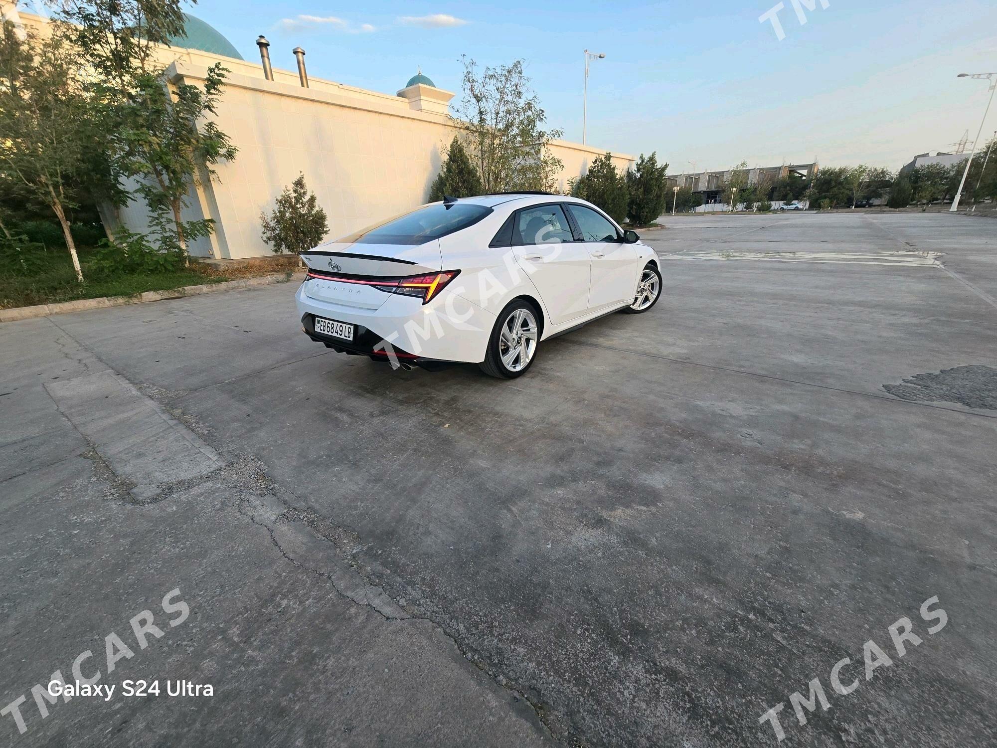 Hyundai Elantra 2021 - 310 000 TMT - Türkmenabat - img 9