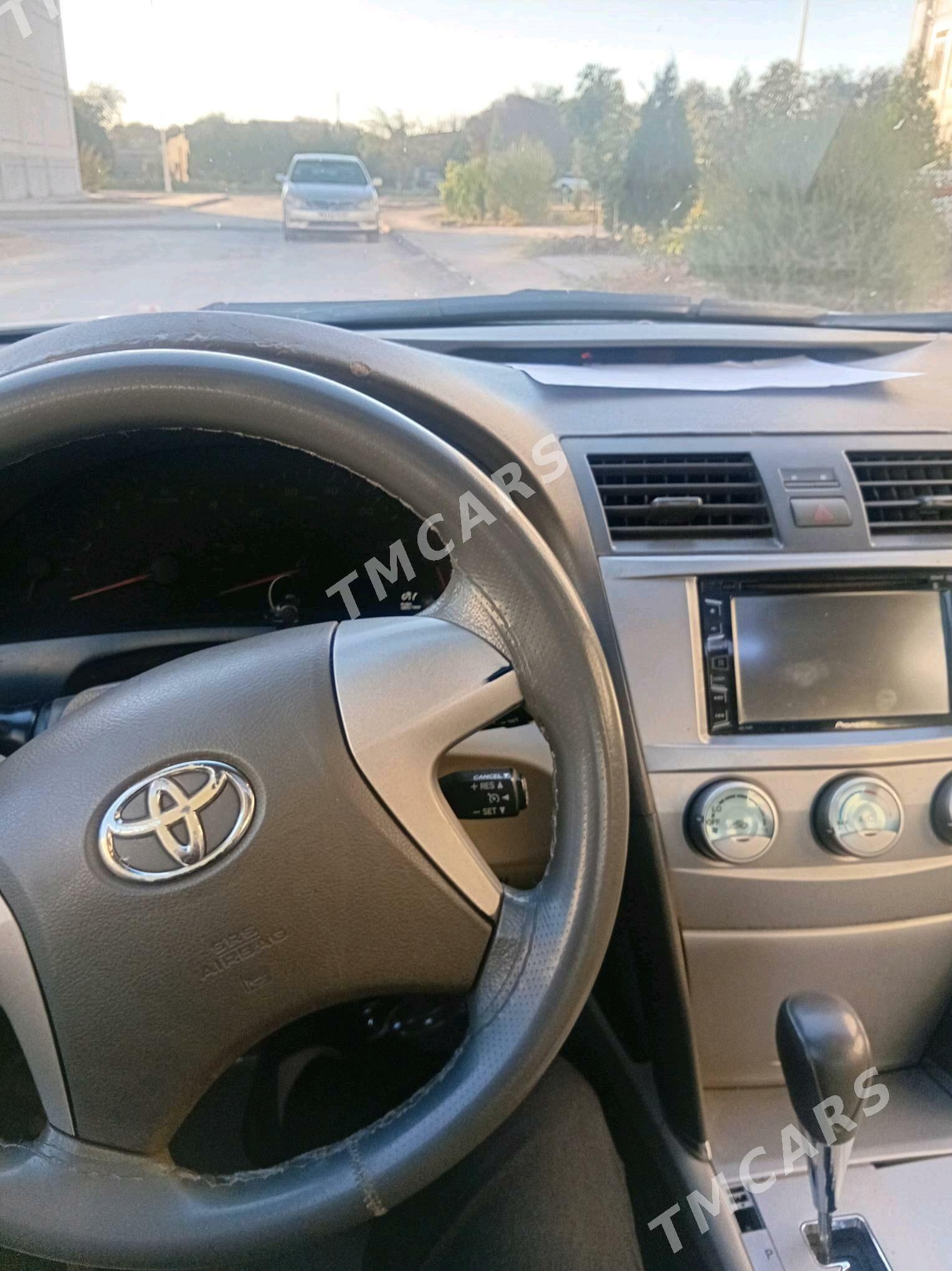 Toyota Camry 2009 - 158 000 TMT - Дашогуз - img 4