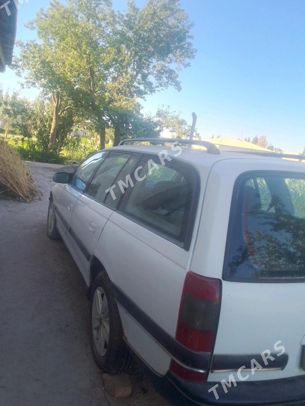Opel Omega 1995 - 26 000 TMT - Gurbansoltan Eje - img 2