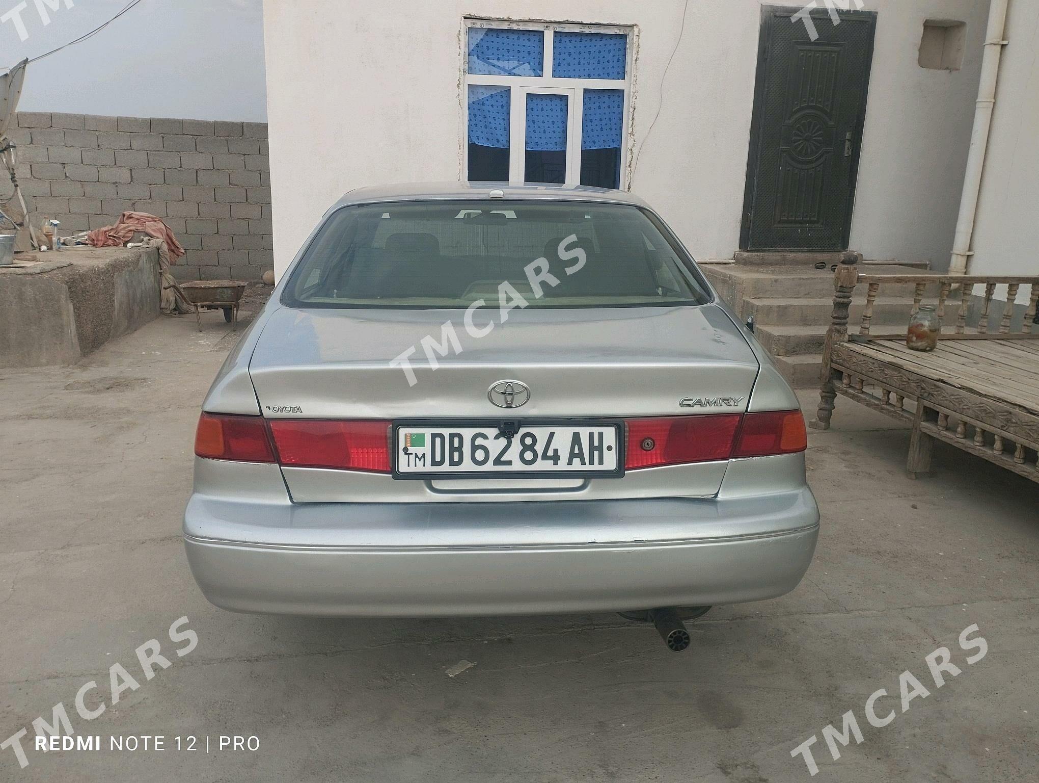 Toyota Camry 1998 - 107 000 TMT - Теджен - img 3