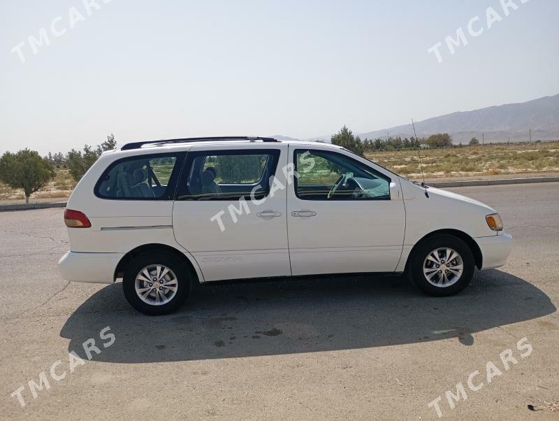 Toyota Sienna 2001 - 158 000 TMT - Bäherden - img 4