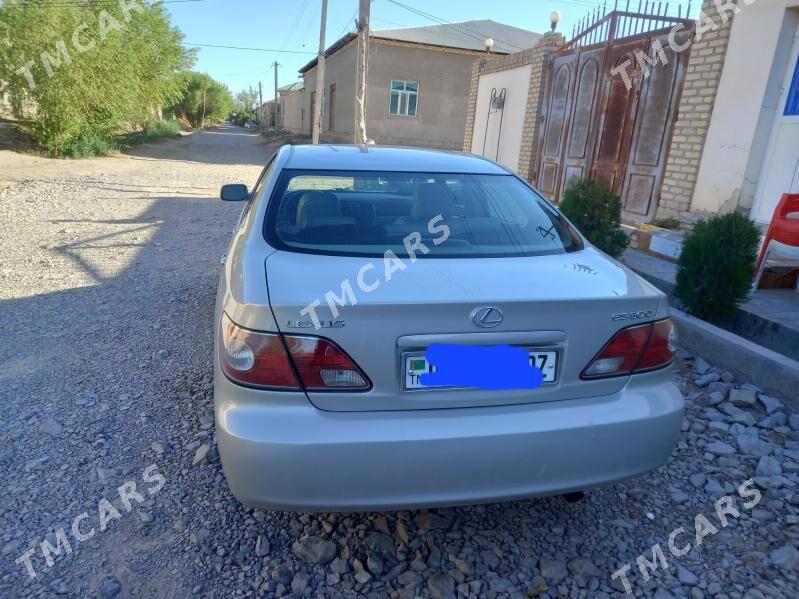 Lexus ES 300 2002 - 180 000 TMT - Daşoguz - img 3