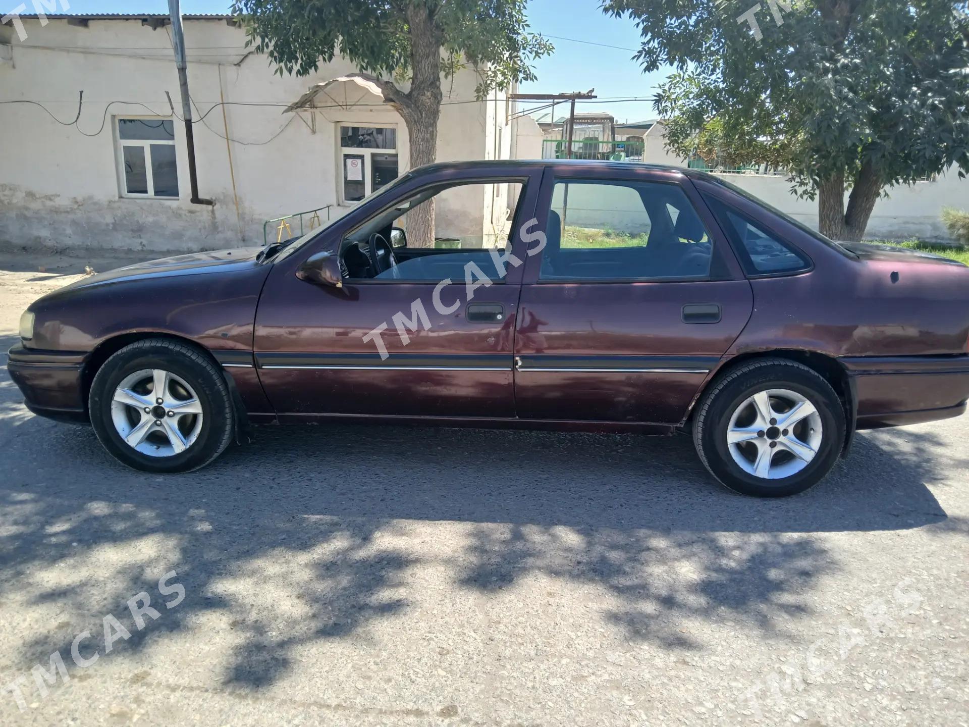 Opel Vectra 1993 - 35 000 TMT - Чарджоу - img 4