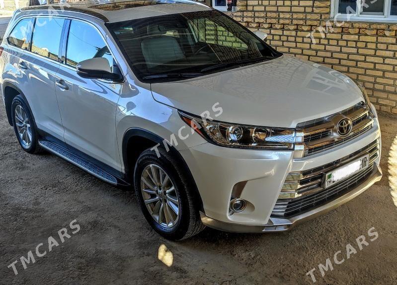 Toyota Highlander 2019 - 460 000 TMT - Мары - img 2
