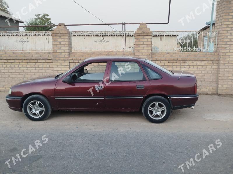 Opel Vectra 1991 - 22 000 TMT - Мары - img 2