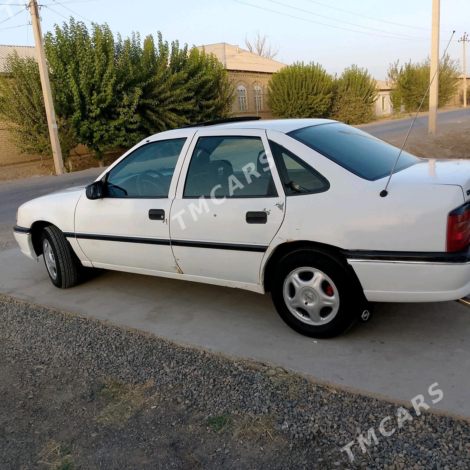 Opel Vectra 1994 - 38 000 TMT - Мургап - img 8