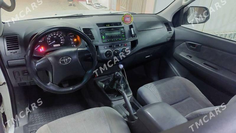 Toyota Hilux 2013 - 275 000 TMT - Туркменабат - img 9