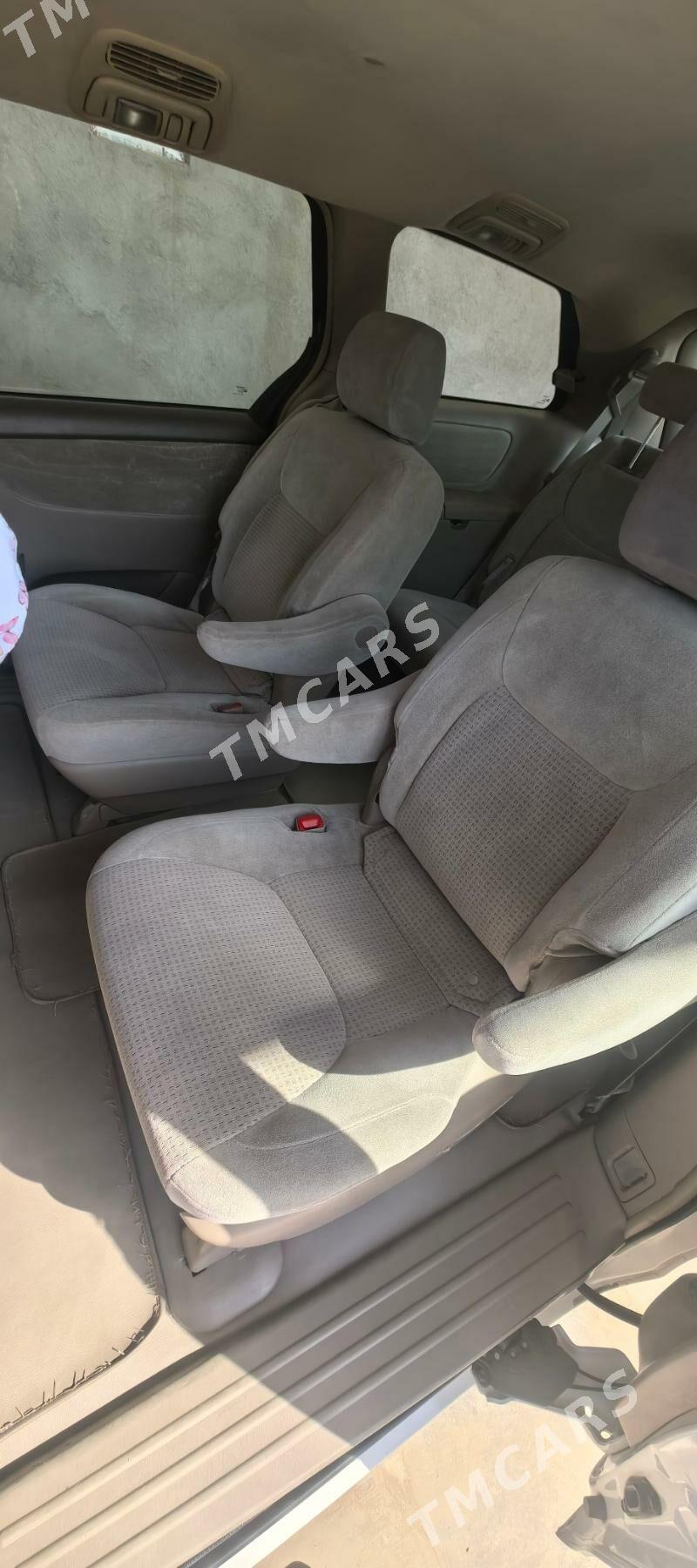 Toyota Sienna 2008 - 260 000 TMT - Туркменабат - img 5