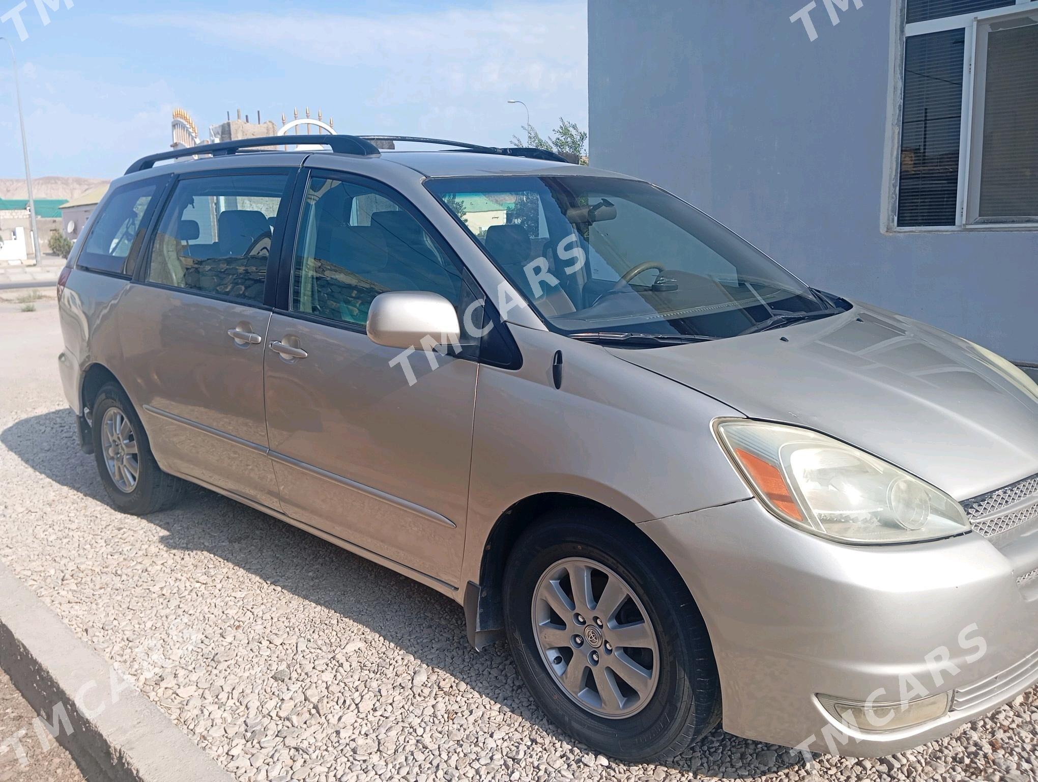 Toyota Sienna 2004 - 200 000 TMT - Туркменбаши - img 8