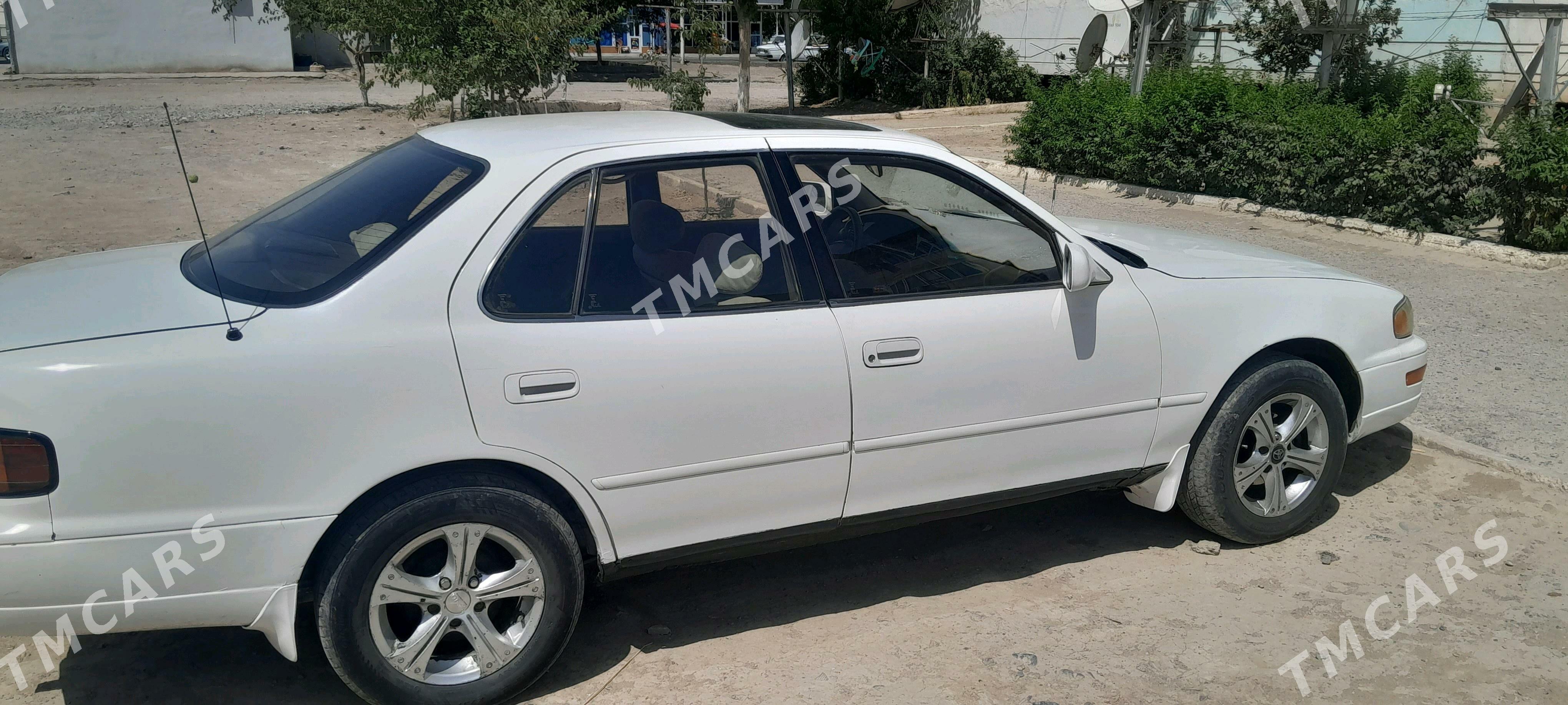 Toyota Camry 1993 - 83 000 TMT - Baýramaly - img 4