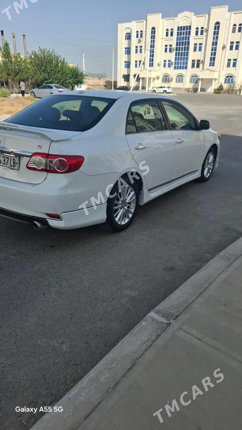 Toyota Corolla 2013 - 185 000 TMT - Туркменабат - img 2