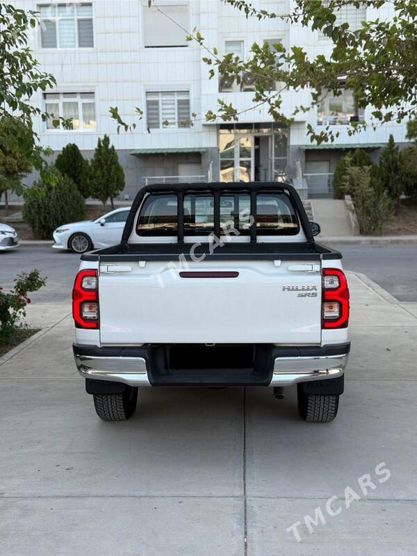 Toyota Hilux 2024 - 592 000 TMT - Aşgabat - img 5