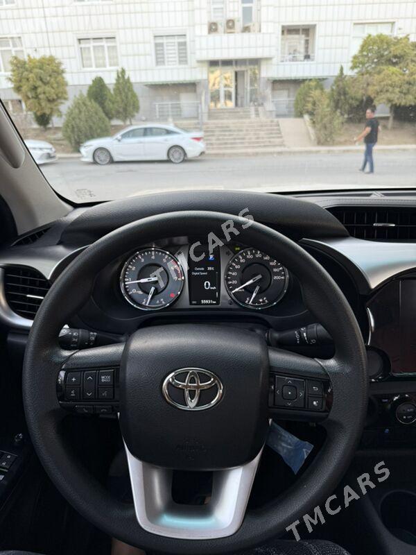 Toyota Hilux 2024 - 592 000 TMT - Aşgabat - img 7