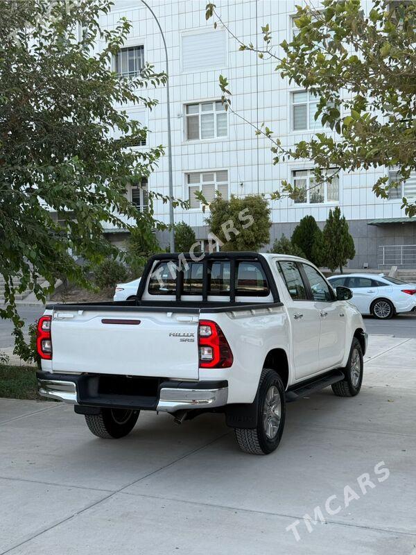 Toyota Hilux 2024 - 592 000 TMT - Aşgabat - img 6