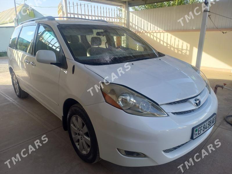 Toyota Sienna 2007 - 240 000 TMT - Гуртли - img 2