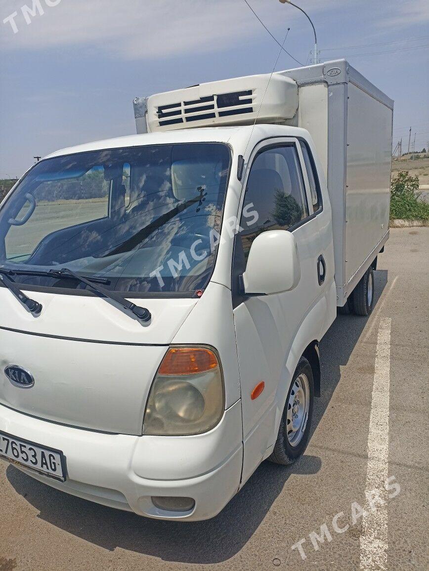 Kia Bongo 2009 - 140 000 TMT - 4 мкр - img 3