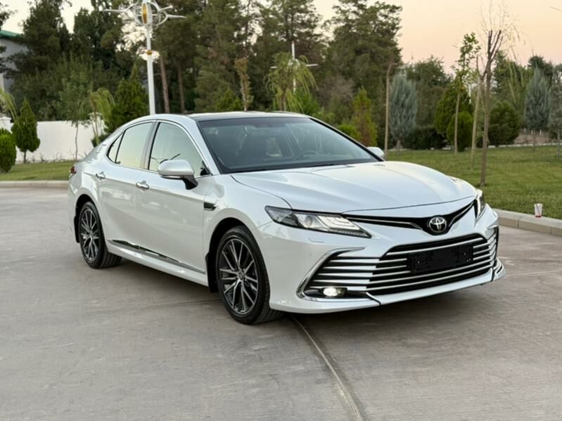 Toyota Camry 2022 - 605 000 TMT - Ашхабад - img 4
