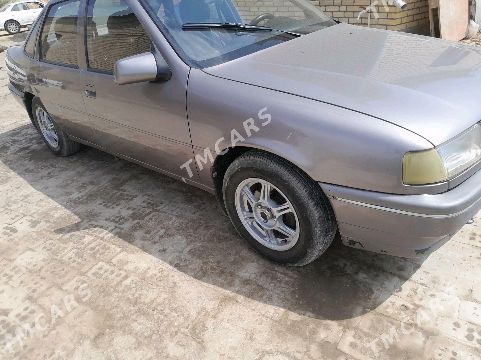 Opel Vectra 1991 - 40 000 TMT - Мары - img 3