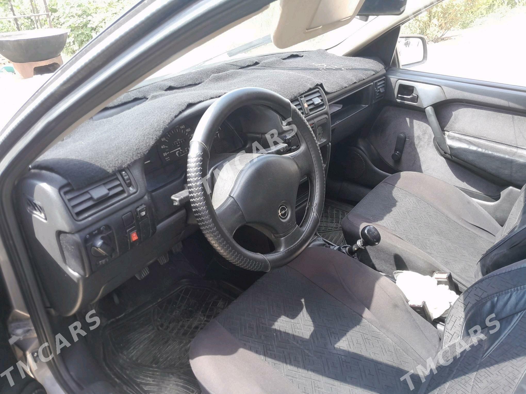 Opel Vectra 1991 - 40 000 TMT - Мары - img 5
