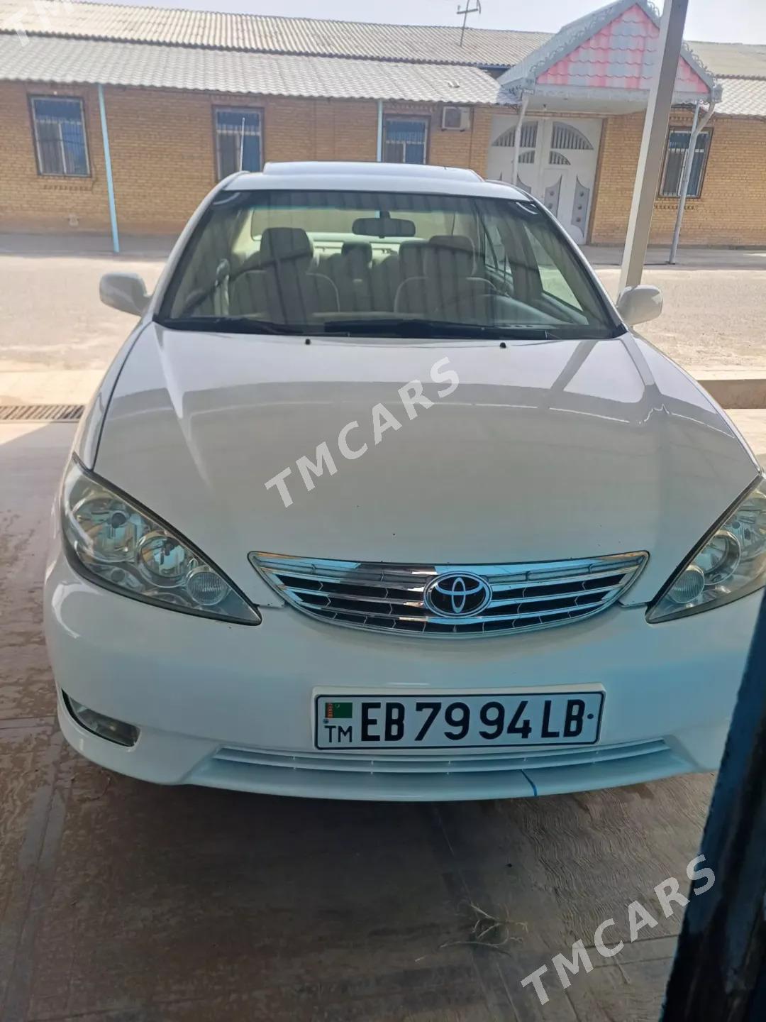 Toyota Camry 2004 - 165 000 TMT - Чарджоу - img 2