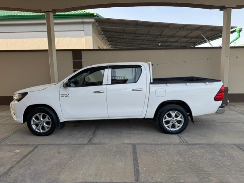 Toyota Hilux 2020 - 360 000 TMT - Ашхабад - img 1