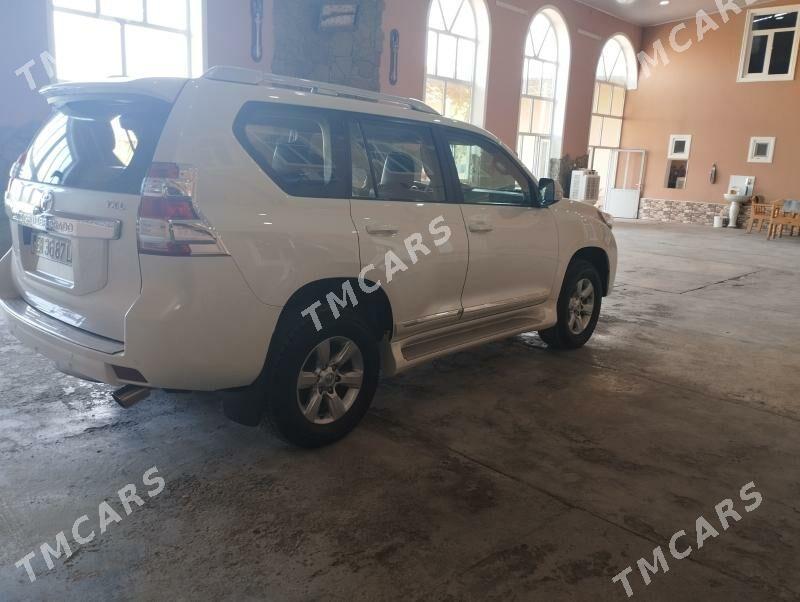 Toyota Land Cruiser Prado 2014 - 660 000 TMT - Туркменабат - img 3