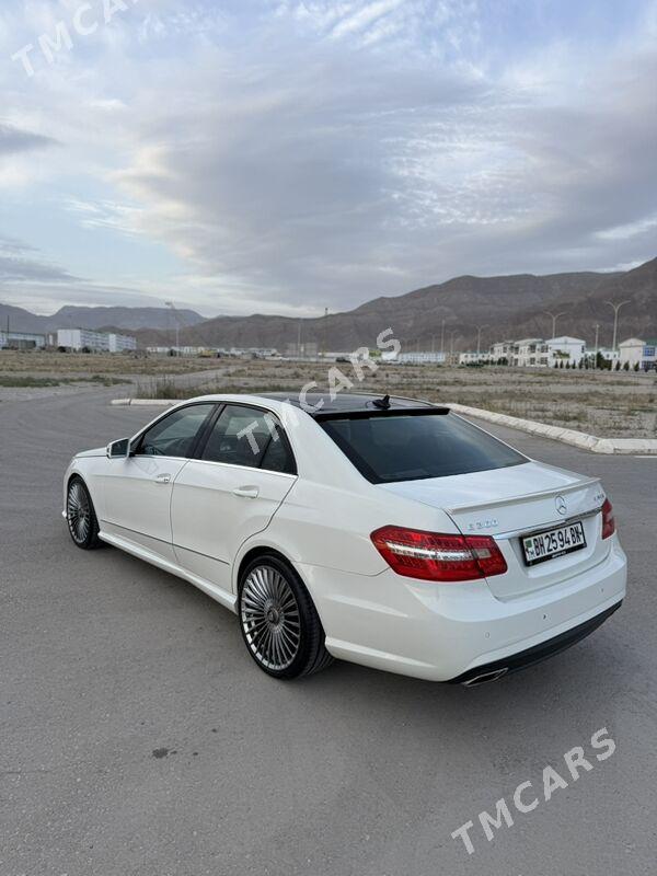 Mercedes-Benz E350 2011 - 300 000 TMT - Балканабат - img 2