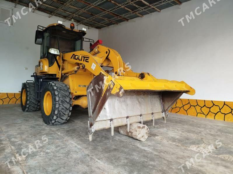 XCMG LW300F 2014 - 260 000 TMT - Чарджоу - img 4