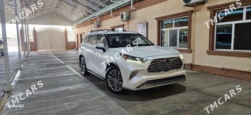 Toyota Highlander 2022 - 685 000 TMT - Ашхабад - img 2