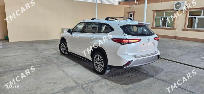 Toyota Highlander 2022 - 685 000 TMT - Ашхабад - img 4