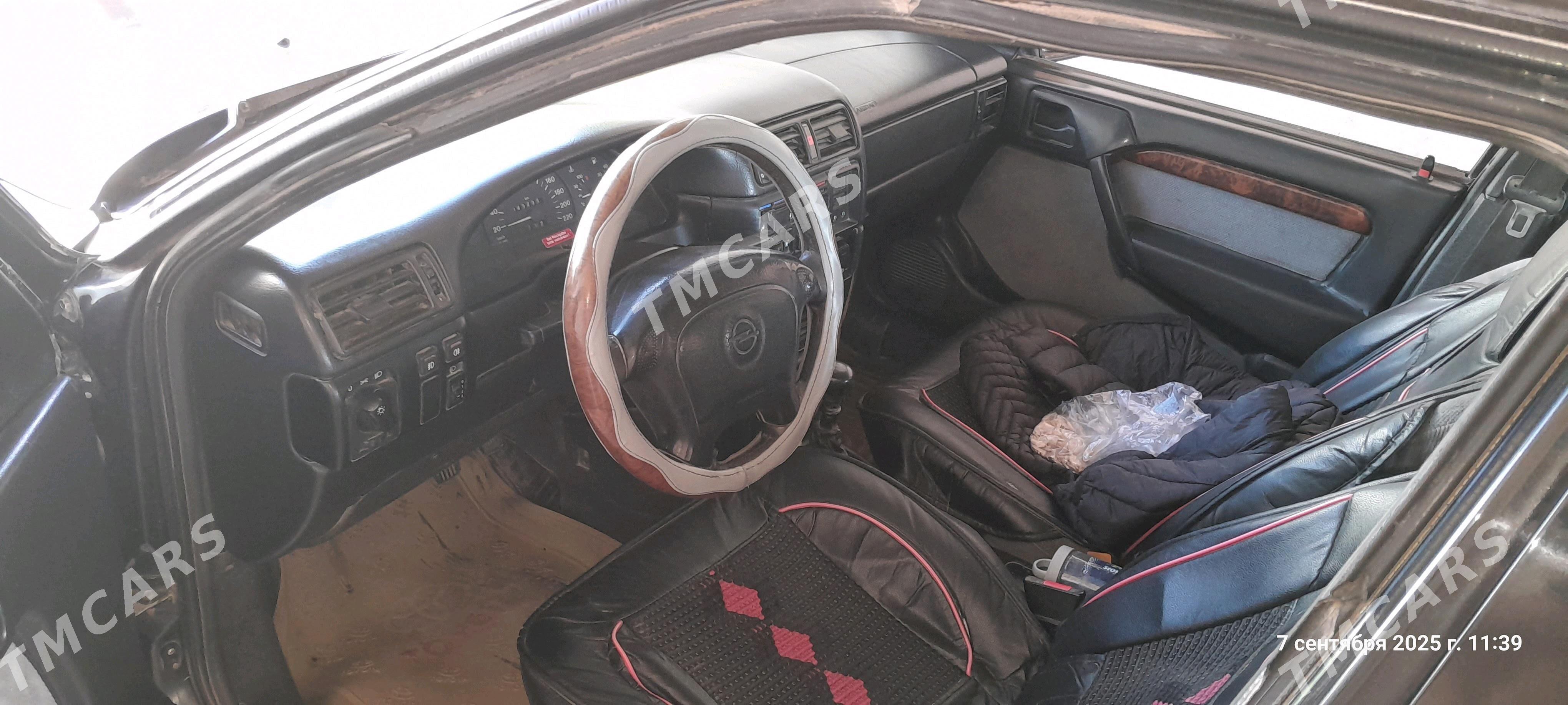 Opel Vectra 1995 - 44 000 TMT - Gubadag - img 6