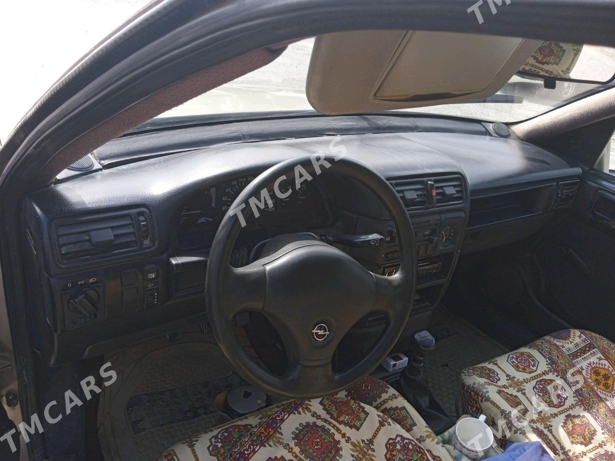 Opel Vectra 1991 - 24 000 TMT - Гёкдепе - img 4