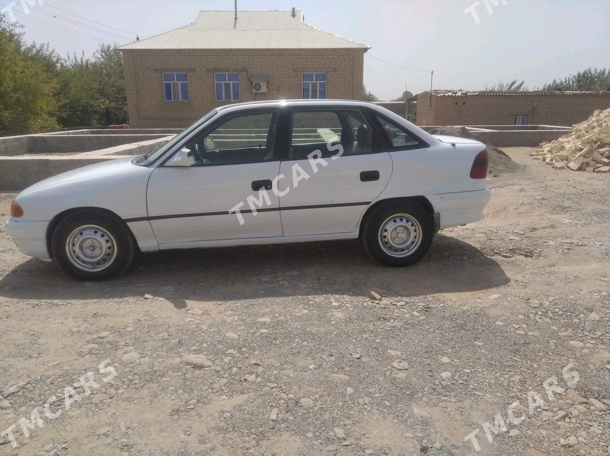 Opel Astra 1995 - 26 000 TMT - Бабадайхан - img 2