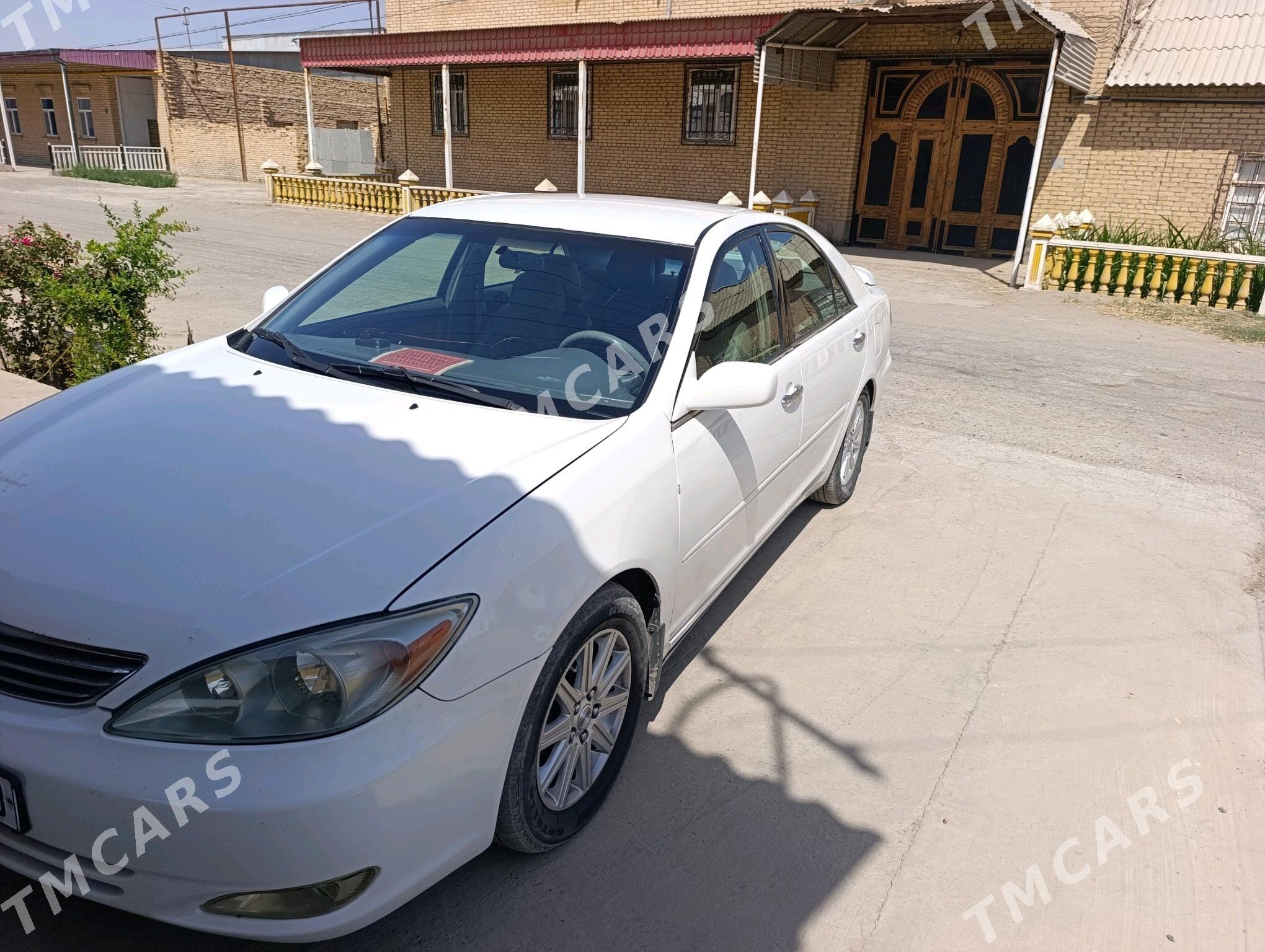 Toyota Camry 2002 - 180 000 TMT - Çärjew - img 4