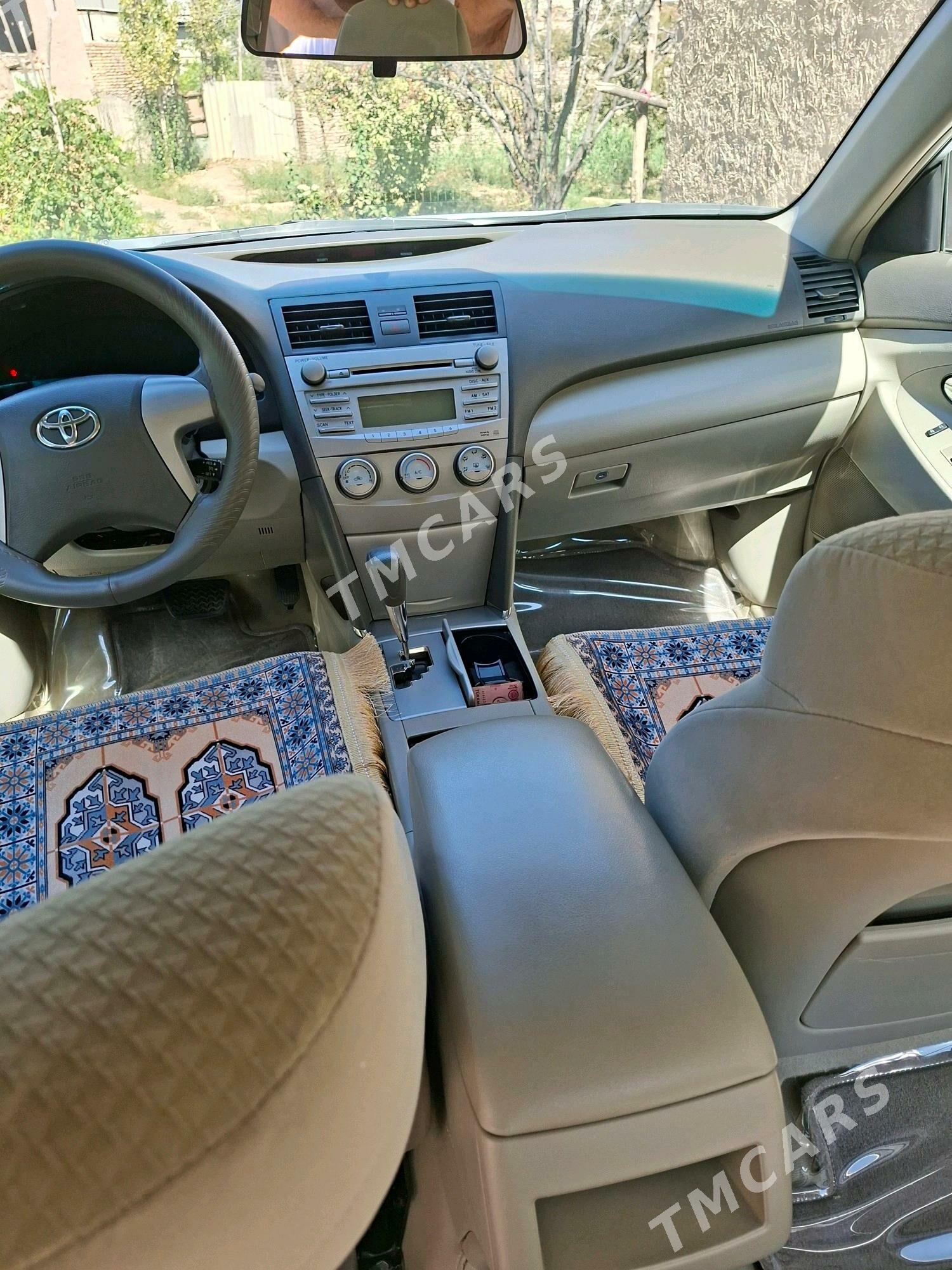 Toyota Camry 2011 - 240 000 TMT - Кёнеургенч - img 6