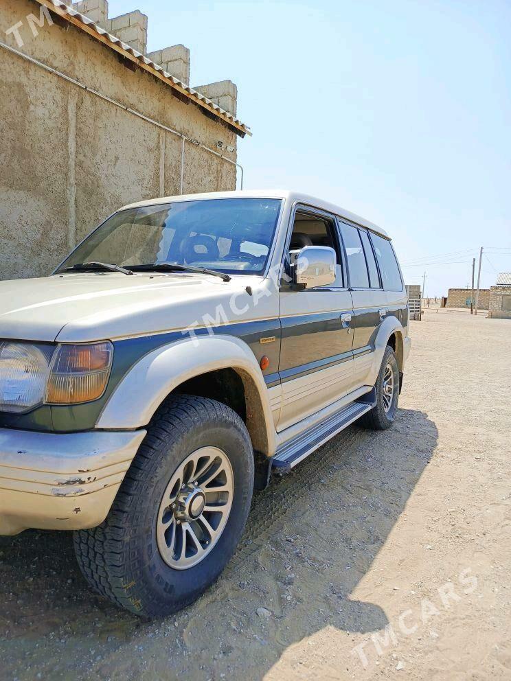 Mitsubishi Pajero 1991 - 70 000 TMT - Balkanabat - img 5