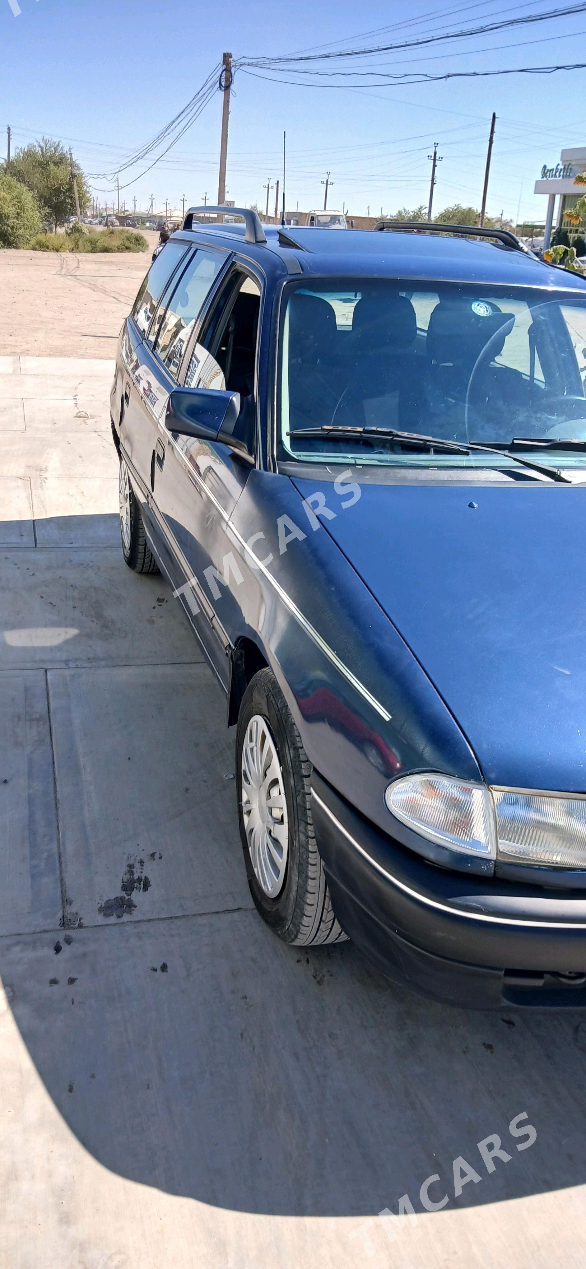 Opel Astra 1993 - 32 000 TMT - Губадаг - img 2