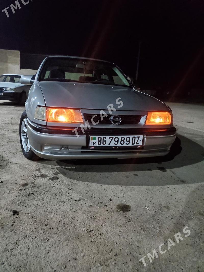 Opel Vectra 1992 - 38 000 TMT - Дашогуз - img 3