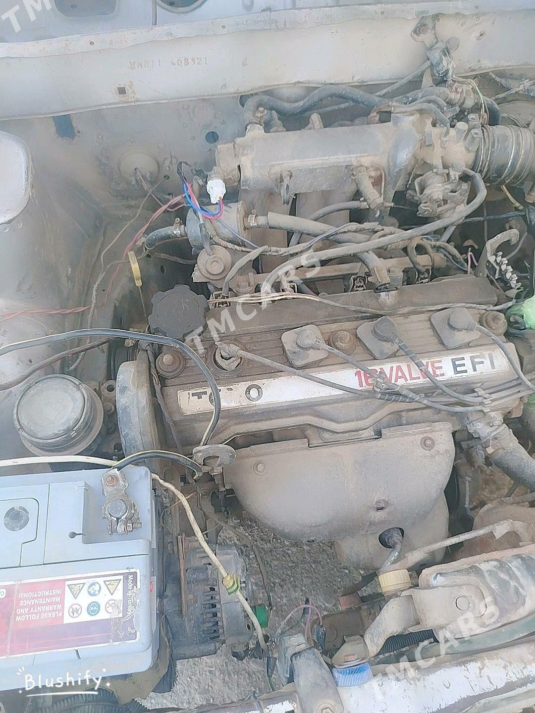 Nissan Kicks 1989 - 25 000 TMT - Мургап - img 4