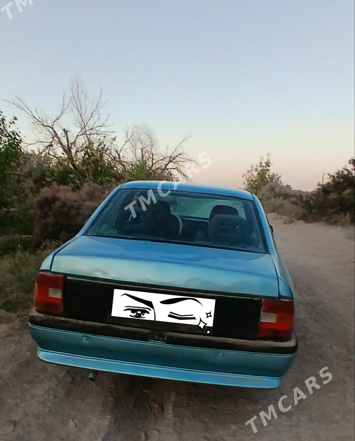 Opel Vectra 1988 - 23 000 TMT - Акдепе - img 2