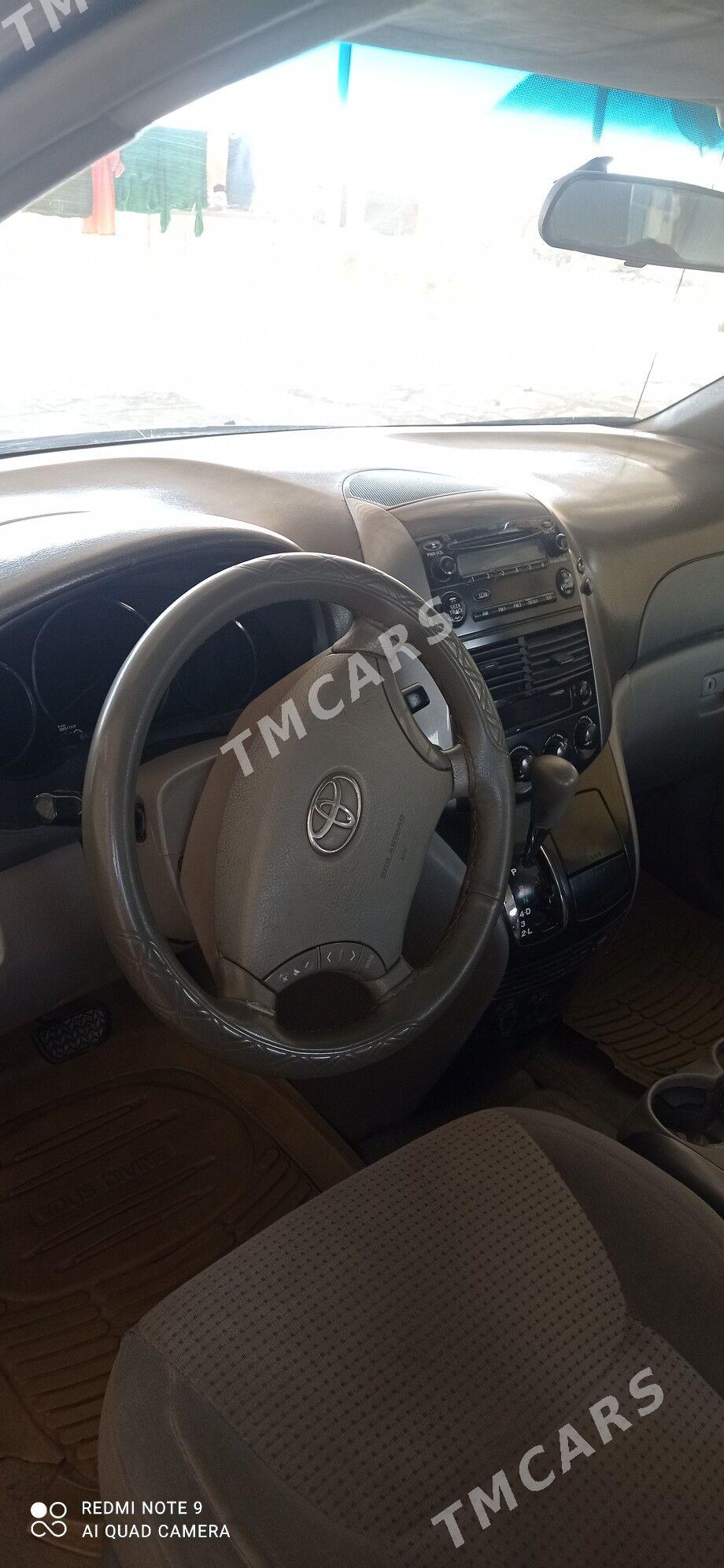 Toyota Sienna 2005 - 190 000 TMT - Mary - img 2