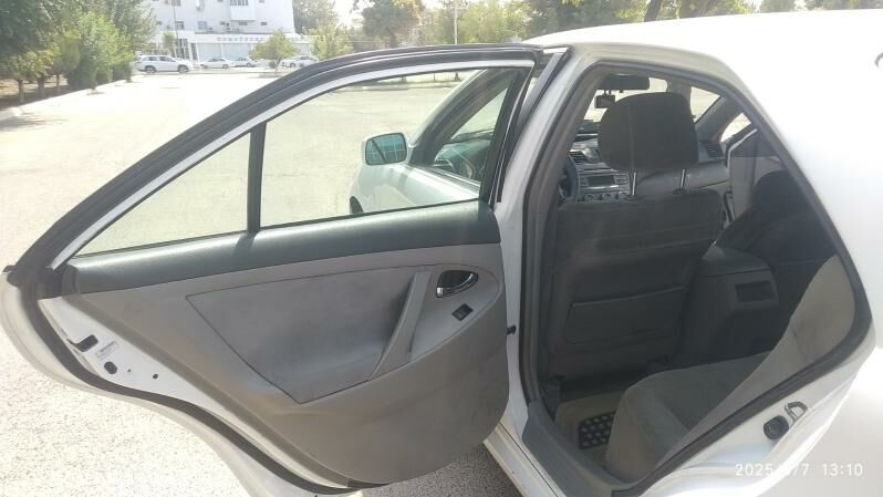 Toyota Camry 2006 - 130 000 TMT - Мары - img 7