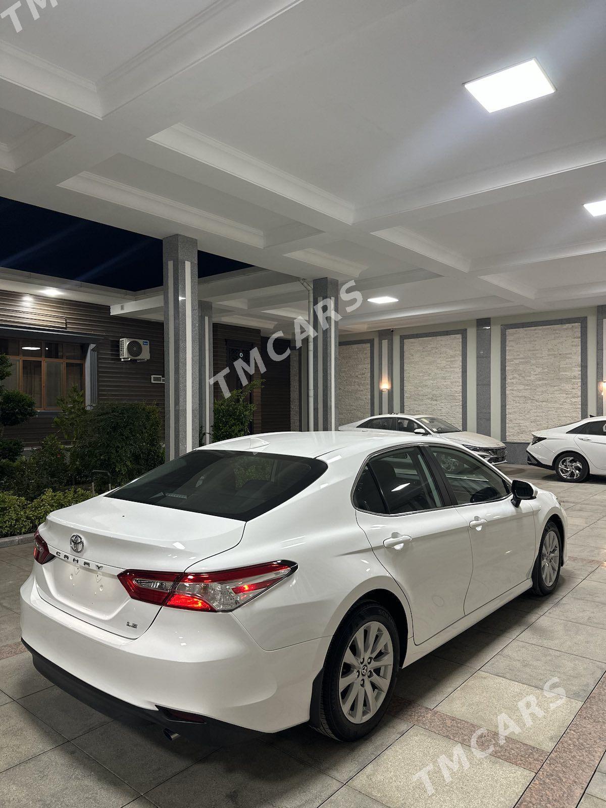 Toyota Camry 2021 - 320 000 TMT - Aşgabat - img 2