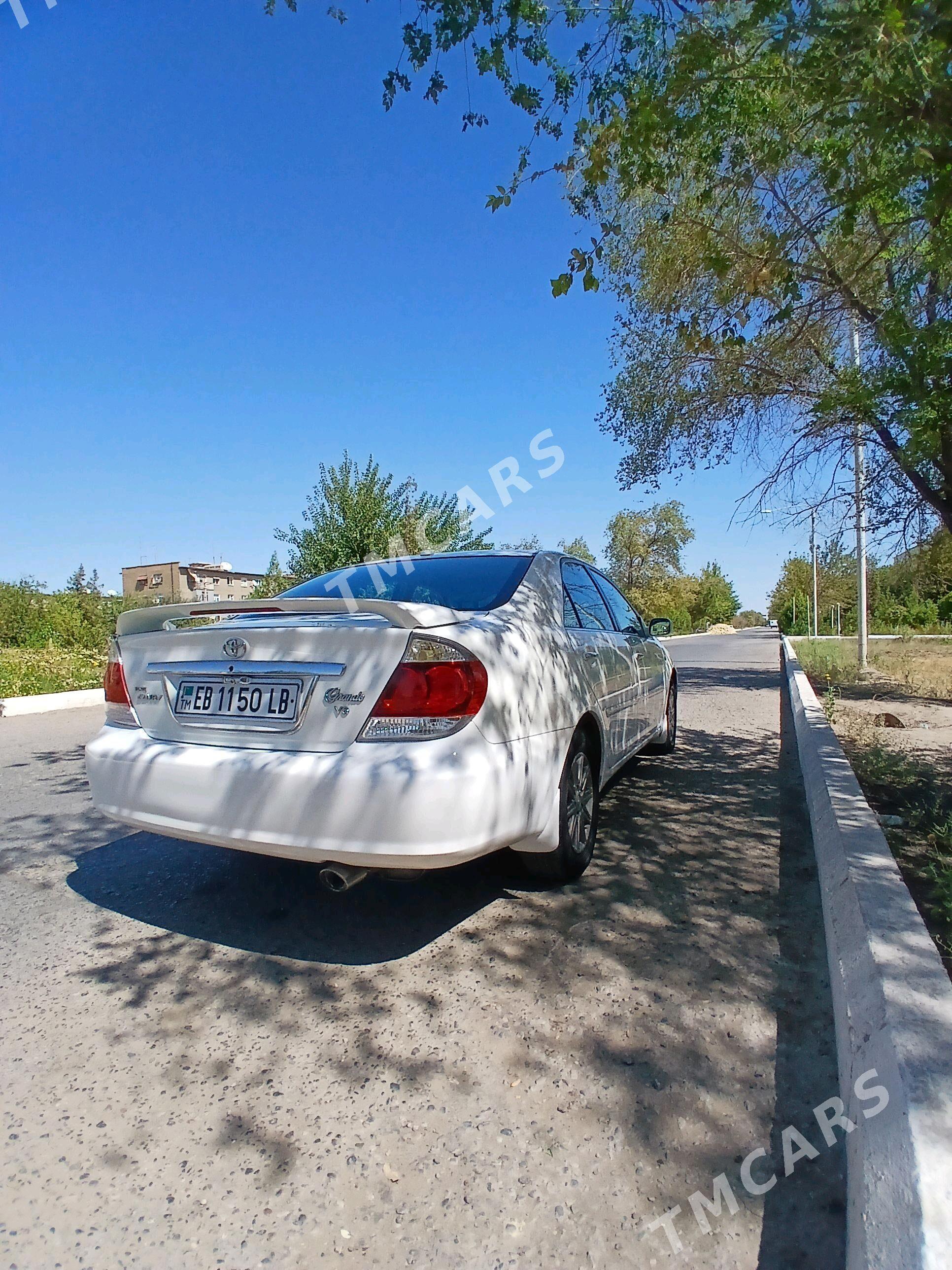 Toyota Camry 2004 - 175 000 TMT - Gazojak - img 3