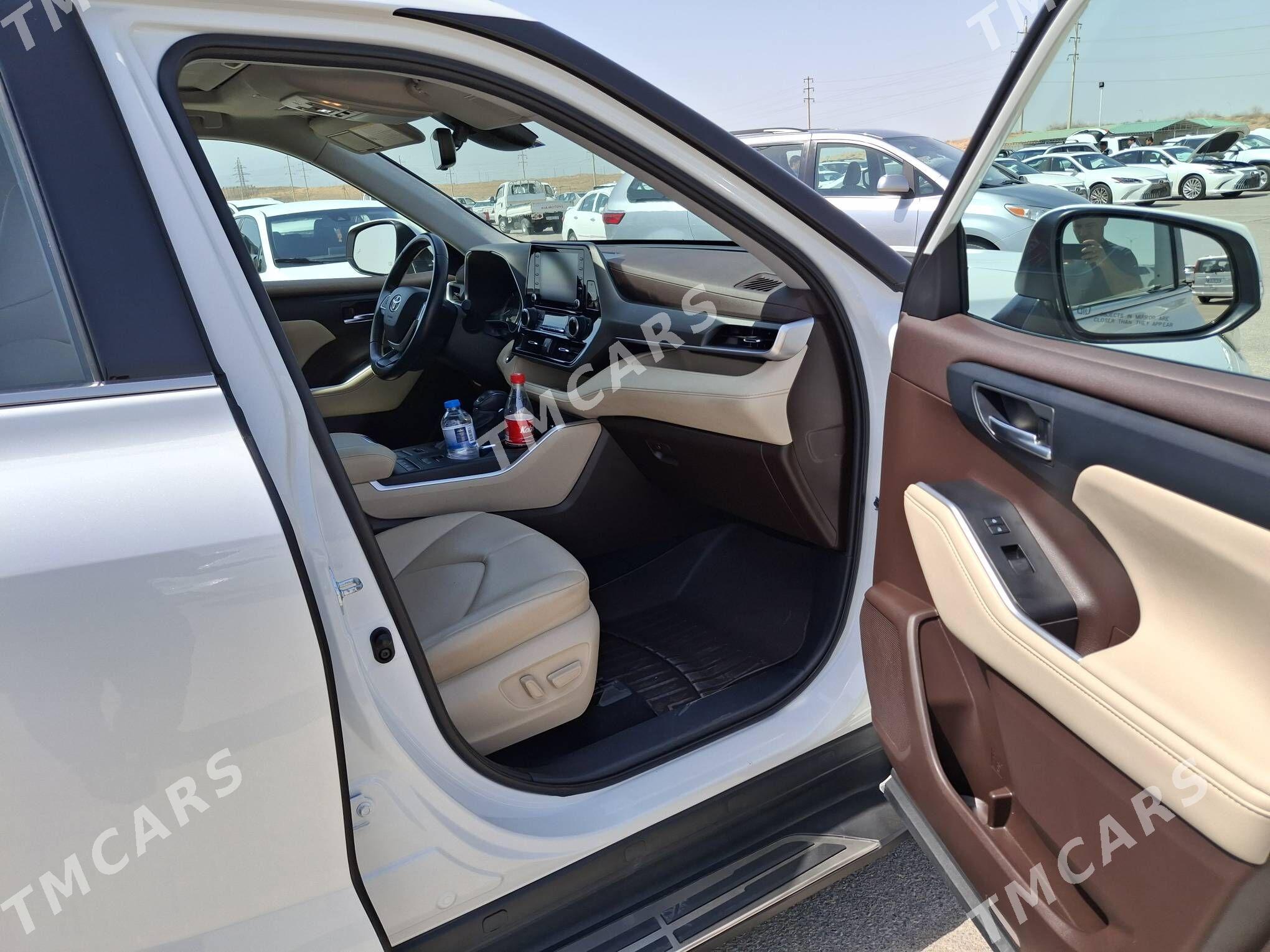 Toyota Highlander 2021 - 627 000 TMT - Aşgabat - img 4